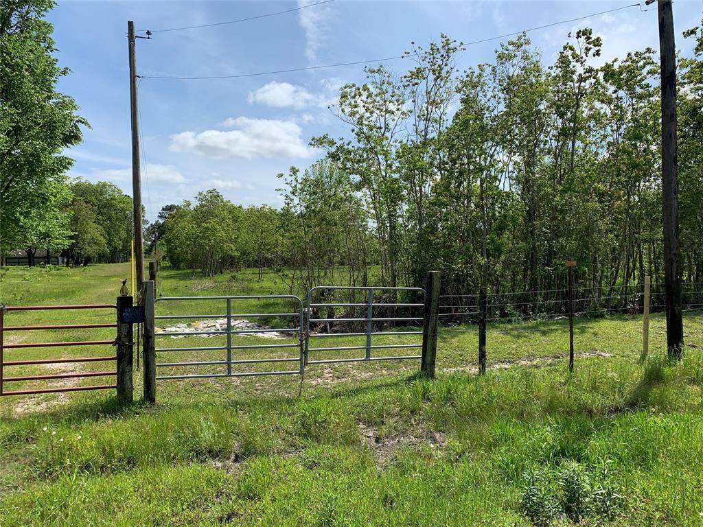 3840 Fm 686 - Photo 1