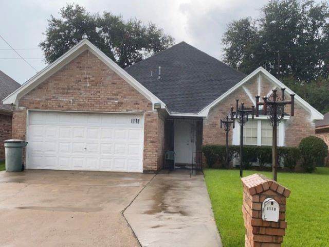 1119 Meadowvale Drive - Photo 1