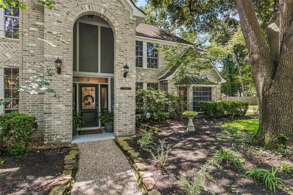 2902 Deer Hollow Drive - Photo 1