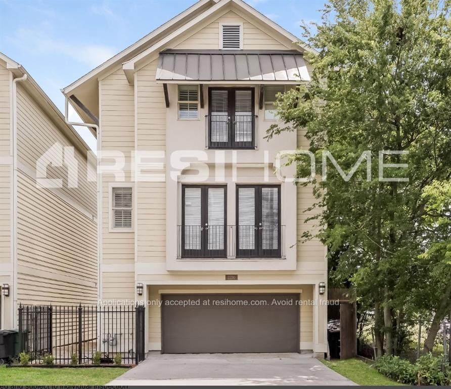 2210 Radcliffe Street - Photo 1