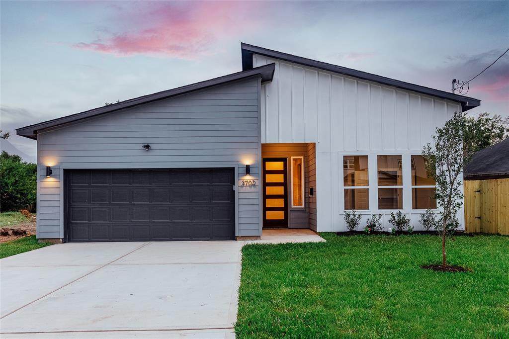 3702 Lydia Street - Photo 1