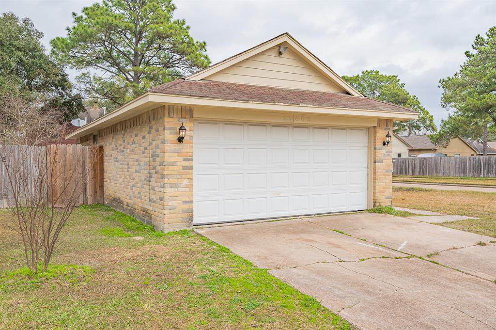 10402 Bushy Creek Drive - Photo 1