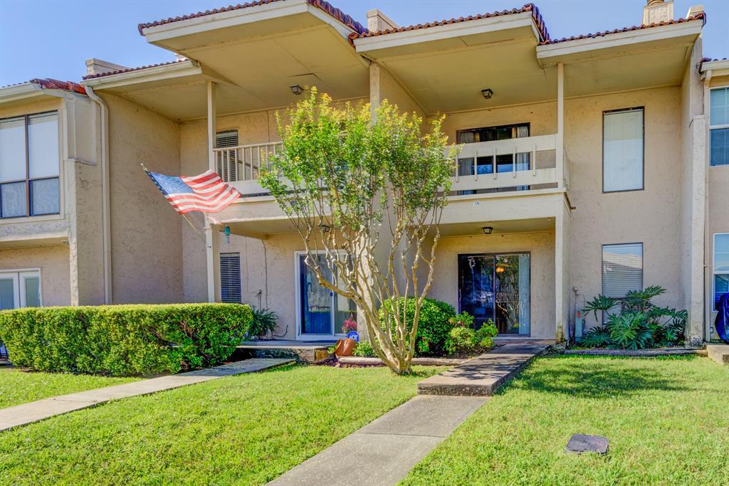 38 Regency Point - Photo 1