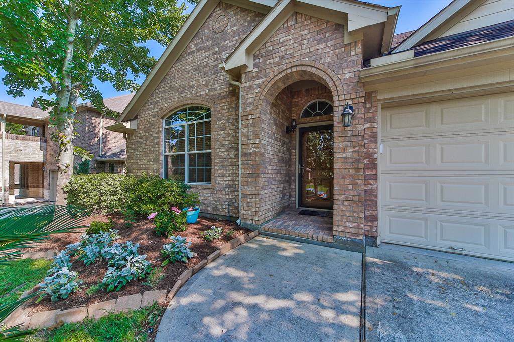3818 Evergreen Way - Photo 1