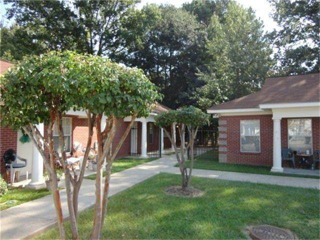 170 Timberlawn Road - Photo 1