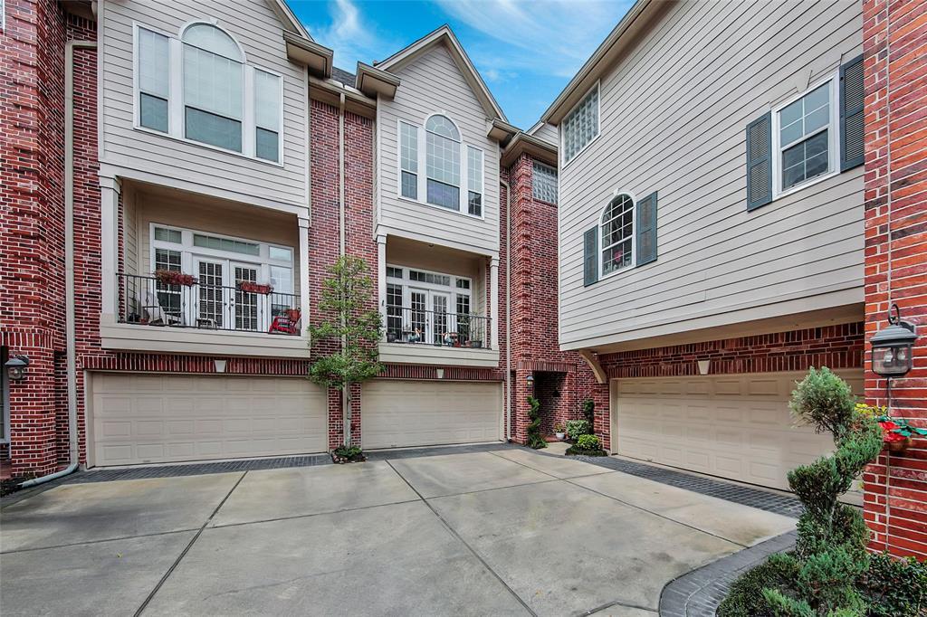 1004 Stanford Street - Photo 1