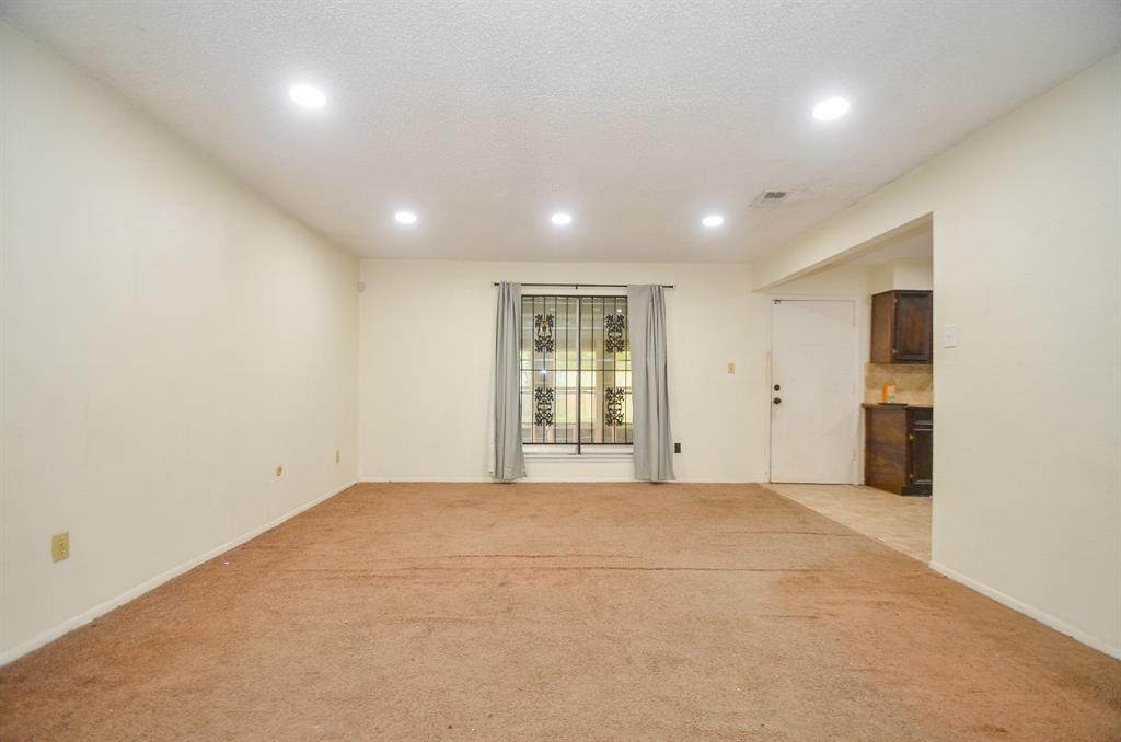 9923 Valley Sun Drive - Photo 1