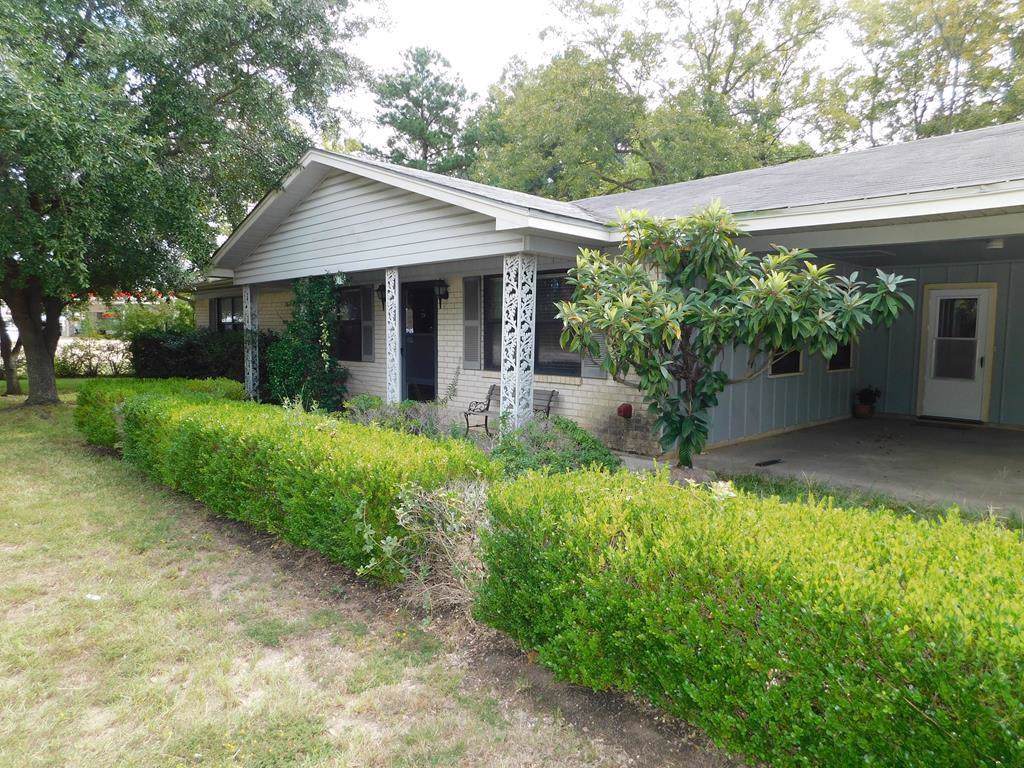 112 Village Street - Photo 1 112 Village Street - Photo 1