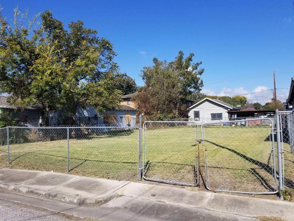 5537 Margarita Street - Photo 1
