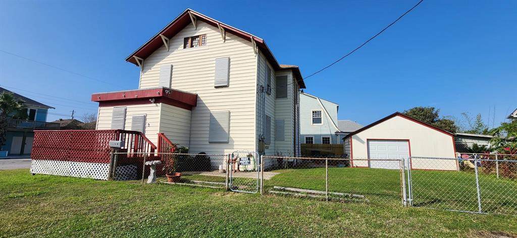 3228 Avenue R - Photo 1
