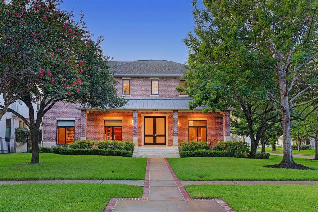 3704 Darcus Street - Photo 1