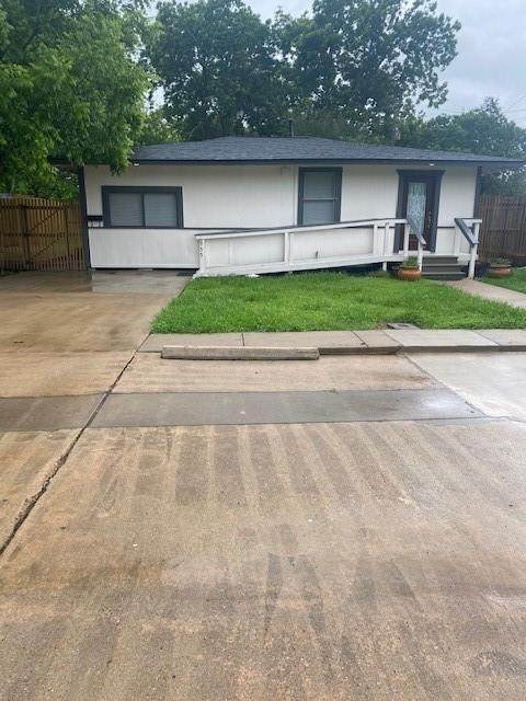 955 Magnolia Street - Photo 1
