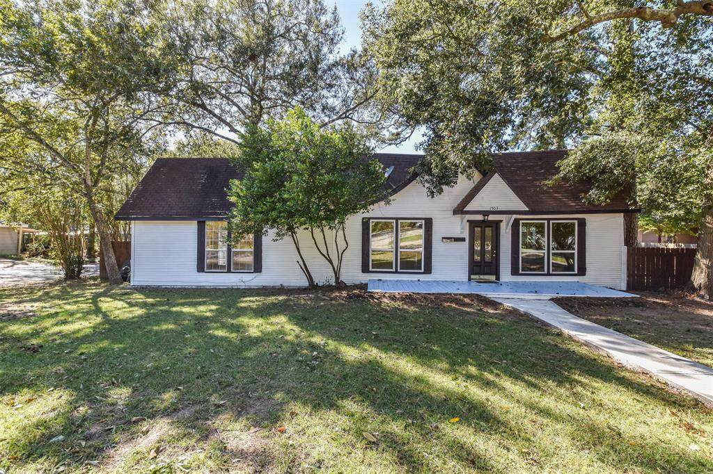 1503 Thompson Street - Photo 1