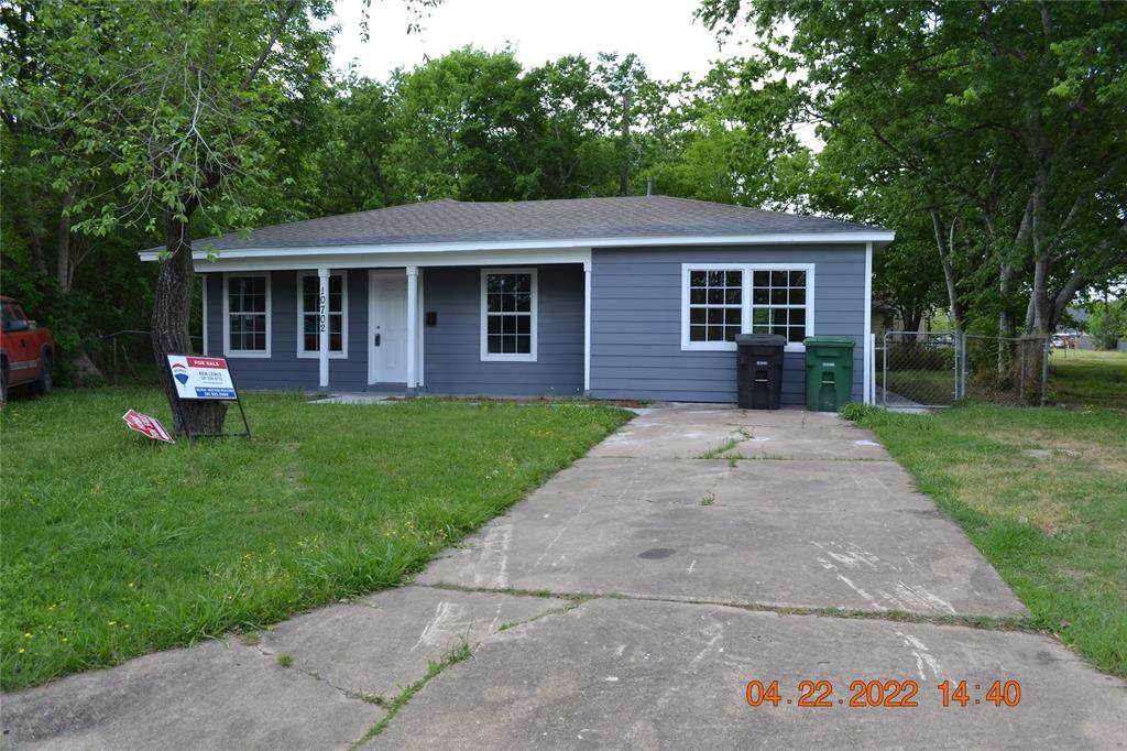 10702 Duane Street - Photo 1