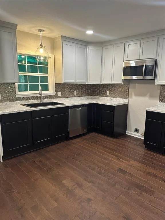 607 Fahrenthold Street - Photo 1