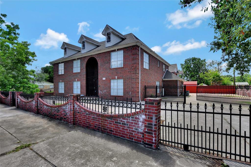 1002 Mississippi Street - Photo 1