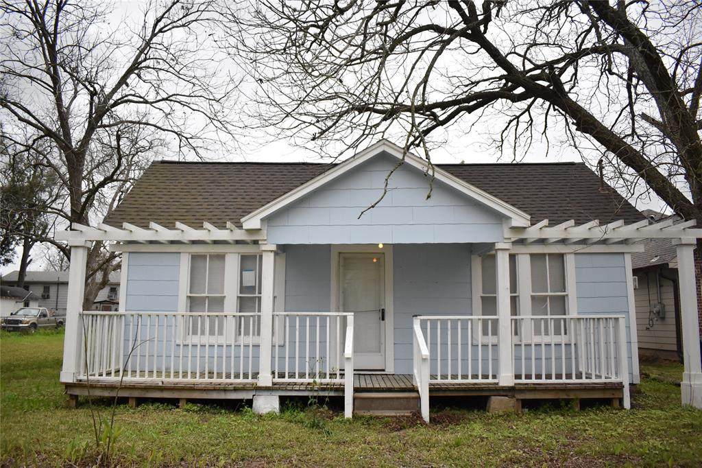 508 Davis Street - Photo 1