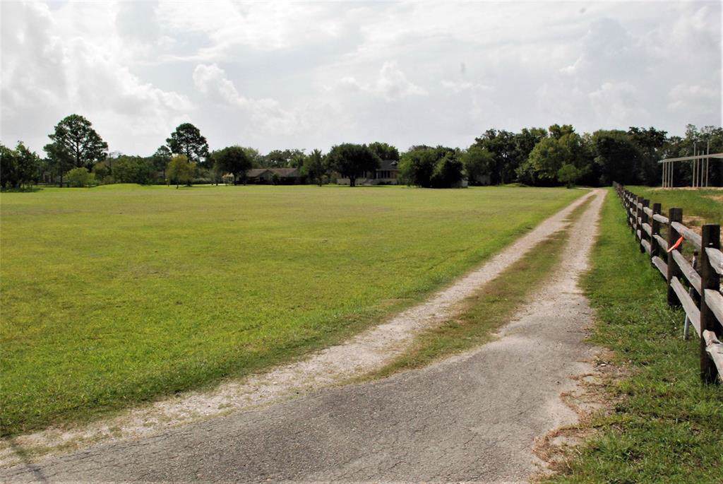 33 Wilderness Trail - Photo 1