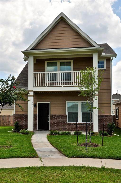 1704 Claremont Garden Circle - Photo 1