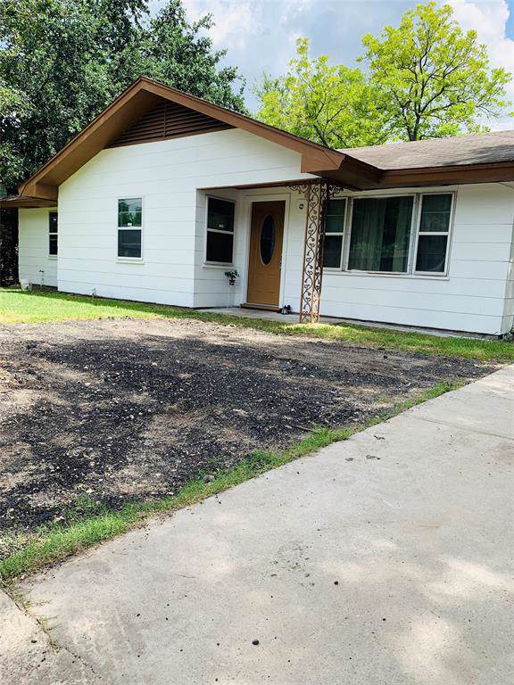1438 Mesquite Street - Photo 1