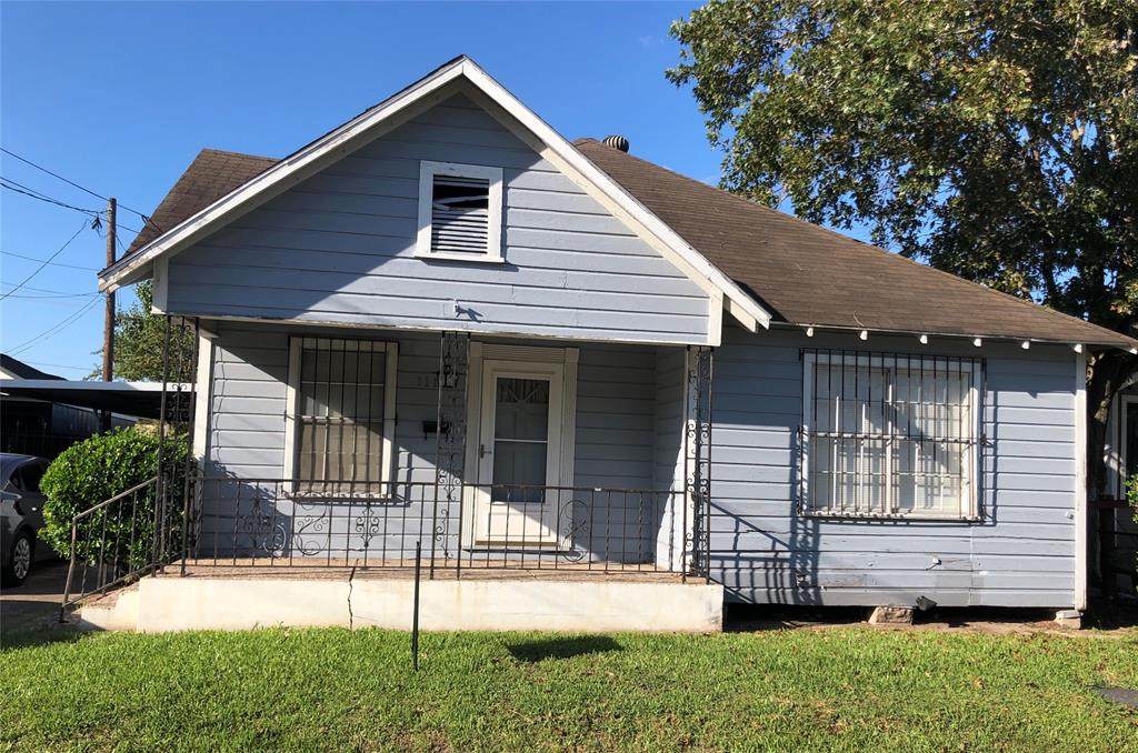 1113 Hammock Street - Photo 1