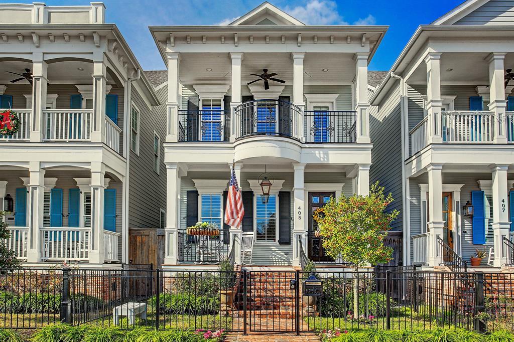 405 Columbia Street - Photo 1