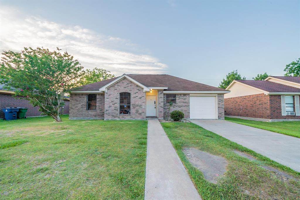 313 Rice Street - Photo 1
