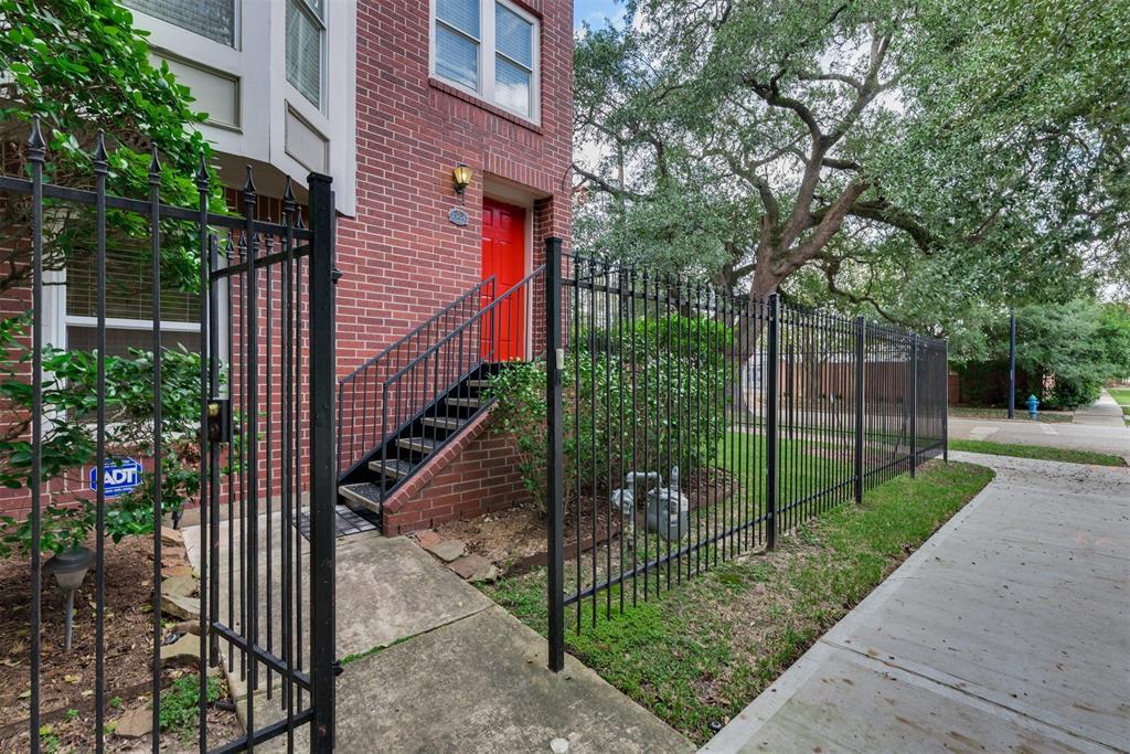 2904 La Branch Street - Photo 1