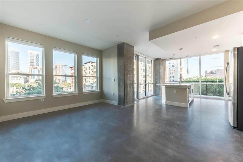 1825 N San Jacinto St - Photo 1