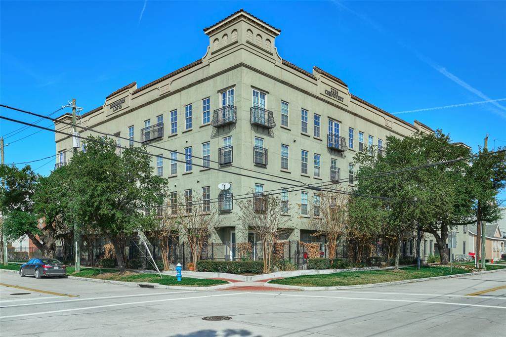 2216 Chenevert Street - Photo 1