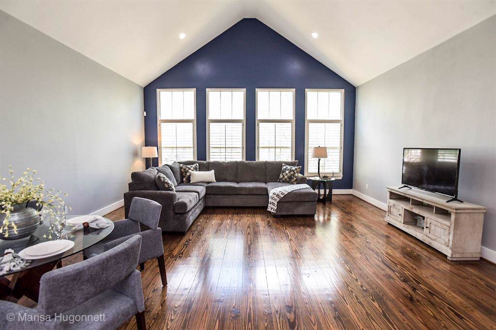 836 29th Street - Photo 1