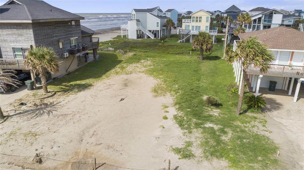 4215 Buccaneer Boulevard - Photo 1