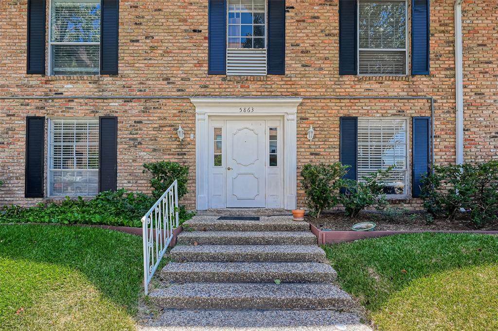 5863 Inwood Drive - Photo 1