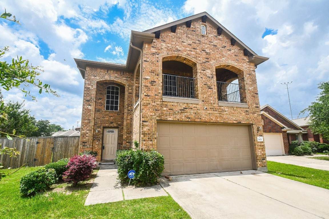 2403 Summers Glen Court - Photo 1