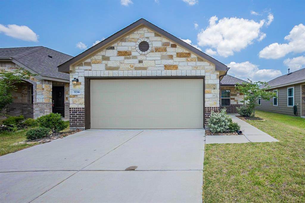 5738 Pampus Prairie Road - Photo 1