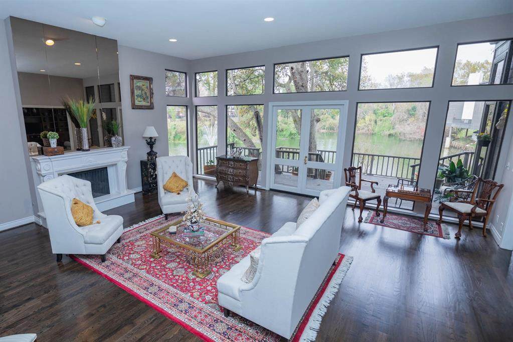 8800 Woodway Drive - Photo 1