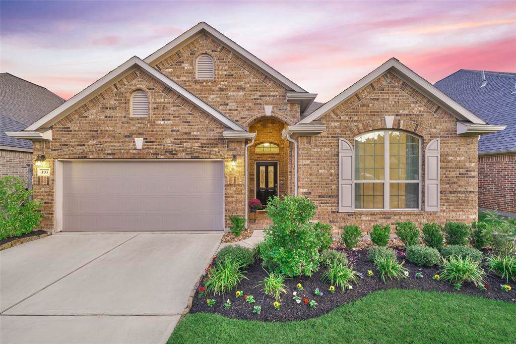 193 Climbing Oaks Place - Photo 1