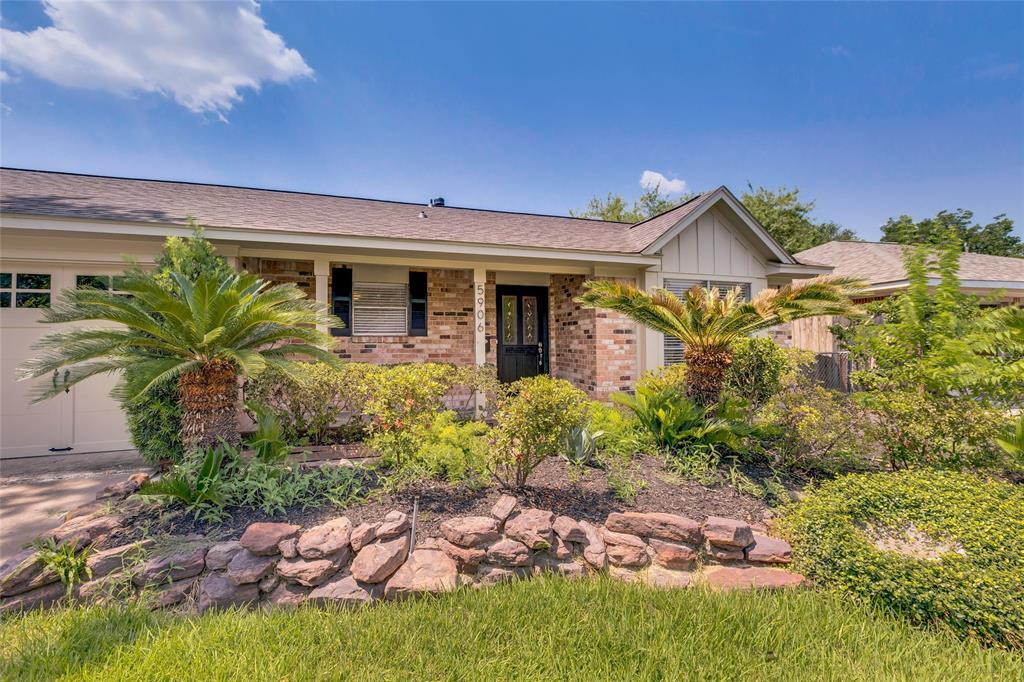 5906 Hewitt Drive - Photo 1