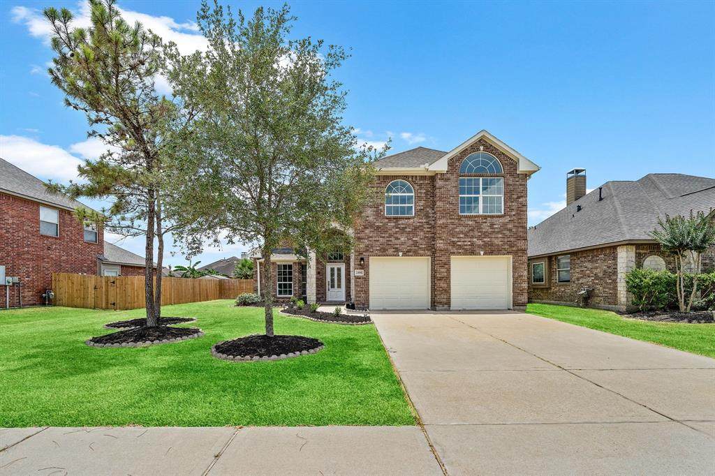 2506 Platinum Chase Drive - Photo 1