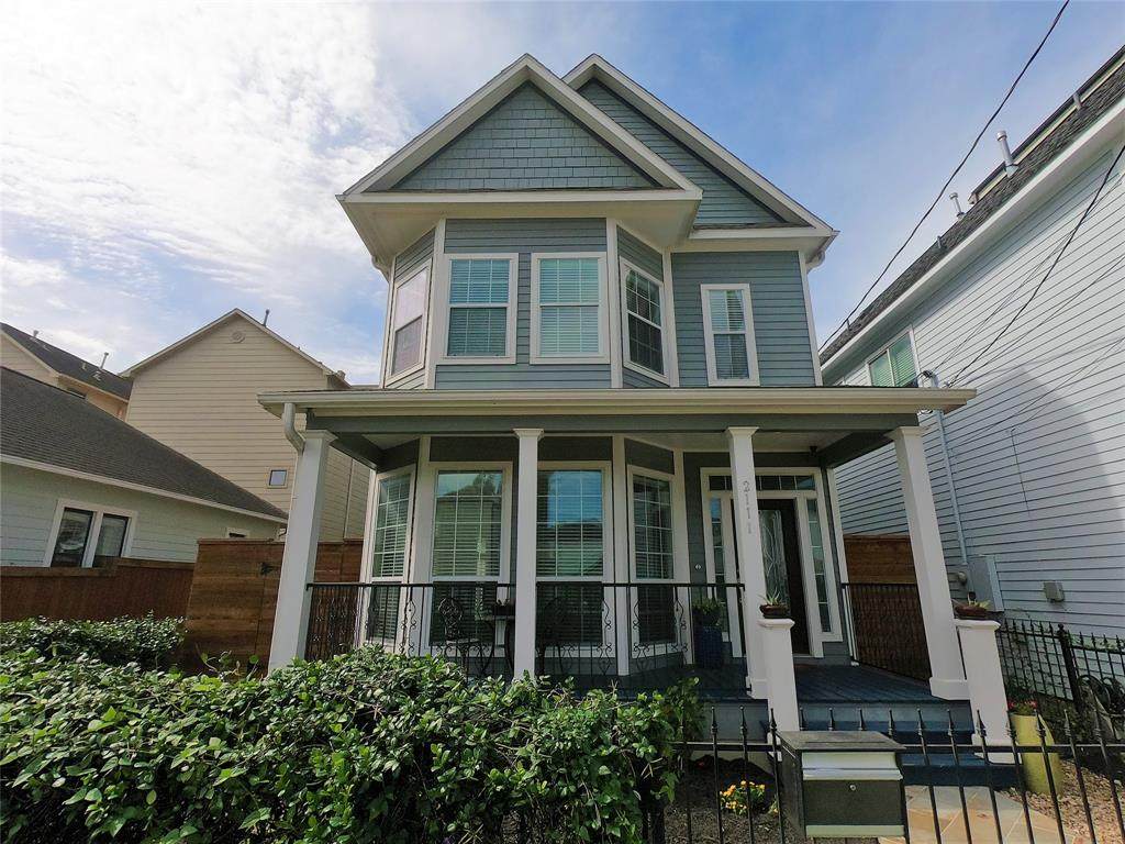 2111 Beall Street - Photo 1