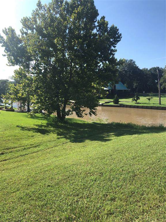 32 Wildwood Lake Drive - Photo 1