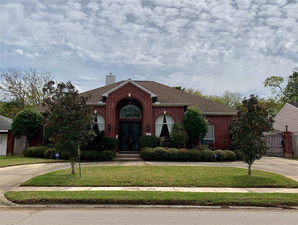 4317 Willowbend Boulevard - Photo 1