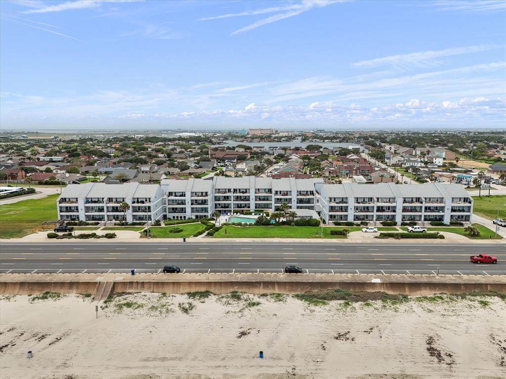 7600 Seawall Boulevard - Photo 1