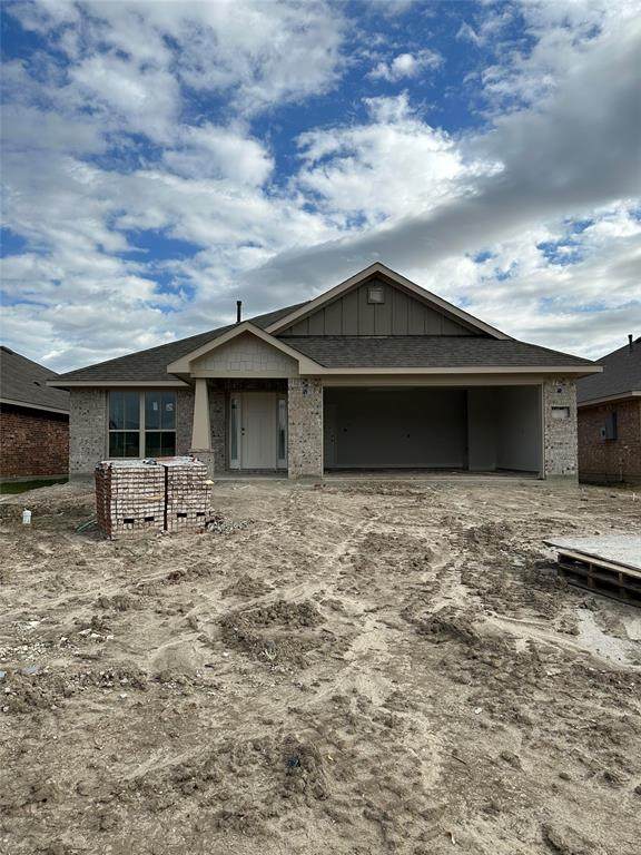 4401 Bayou Maison Circle - Photo 1