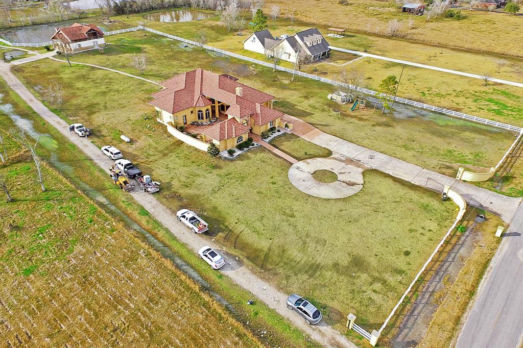 11824 Country Side Dr - Photo 1