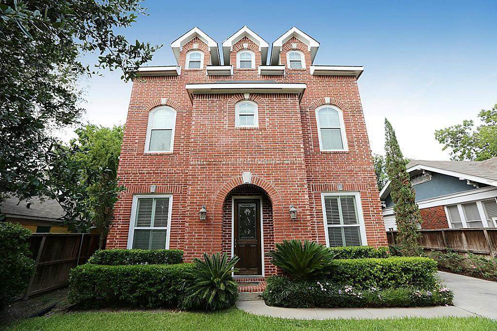 1746 Main Street - Photo 1