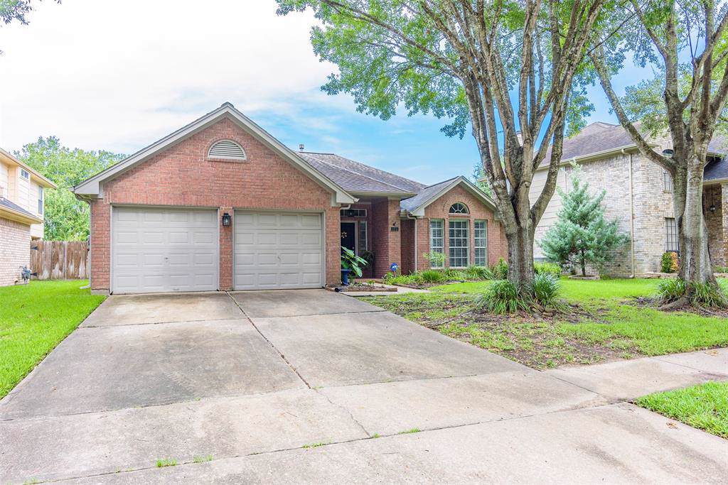 121 Crimson Bay Drive - Photo 1
