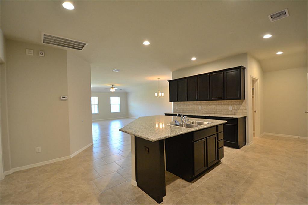 2910 Vales Point - Photo 1
