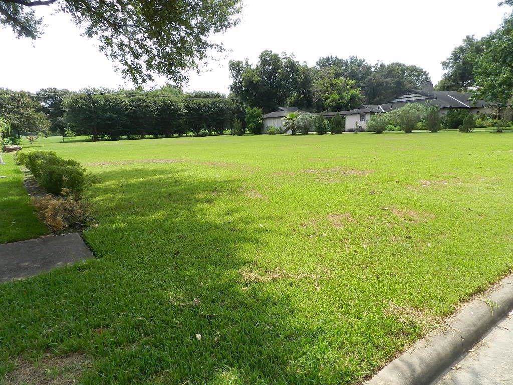 6101 Burning Tree Drive - Photo 1