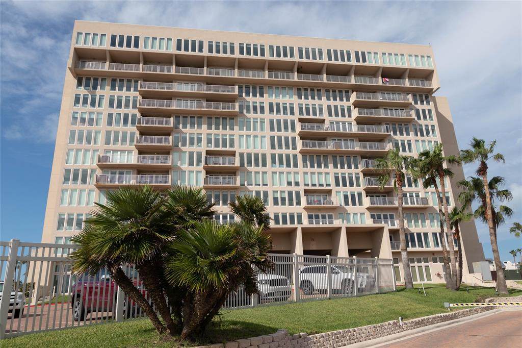 6300 Padre Blvd - Photo 1